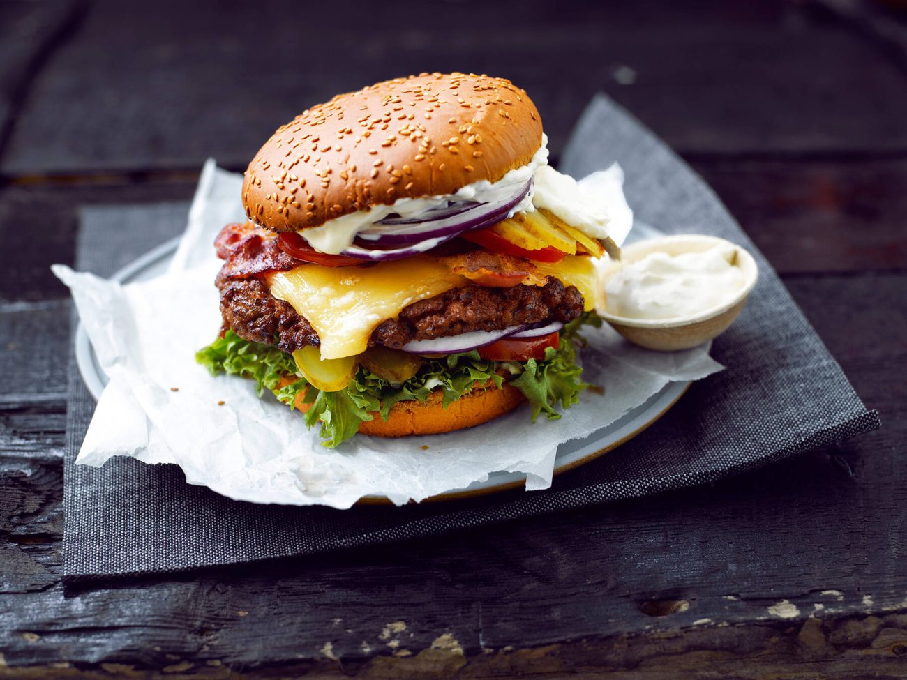 Hampurilaiset grillissä