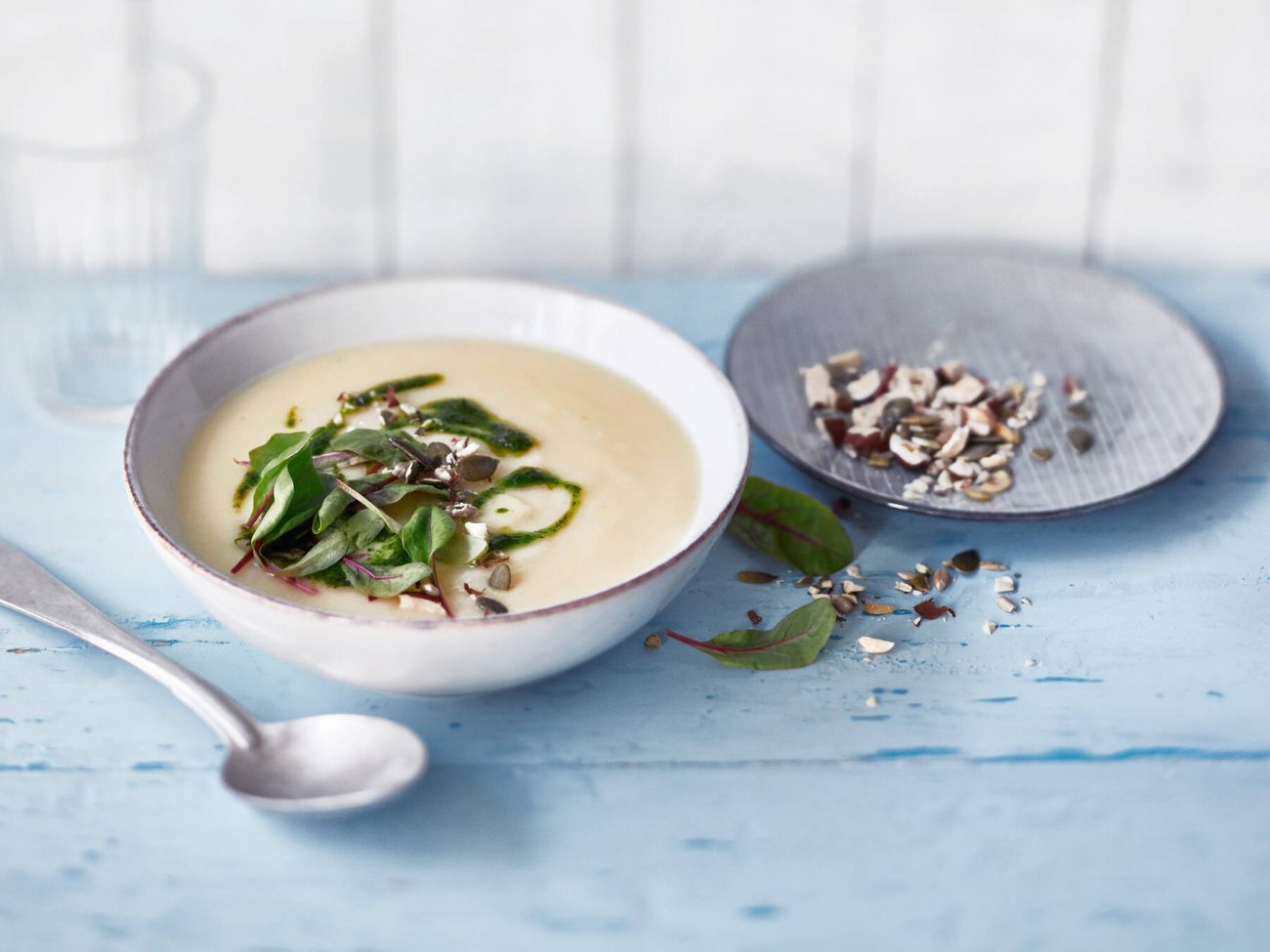 Palsternakkasosekeitto maitojauheella