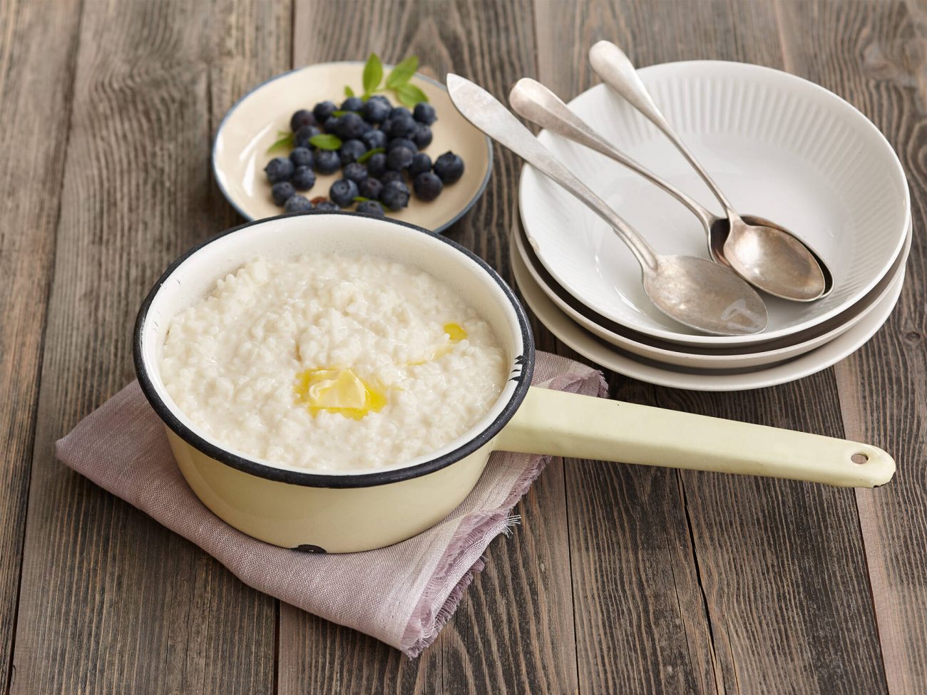 Helppo riisipuuro maitojauheesta