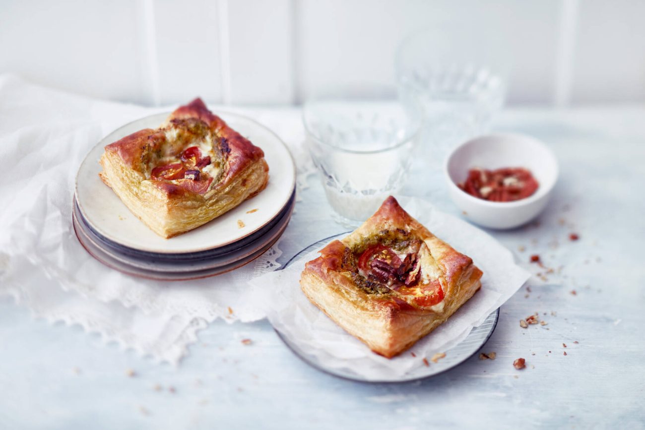 Nopeat tomaatti-mozzarellawienerit