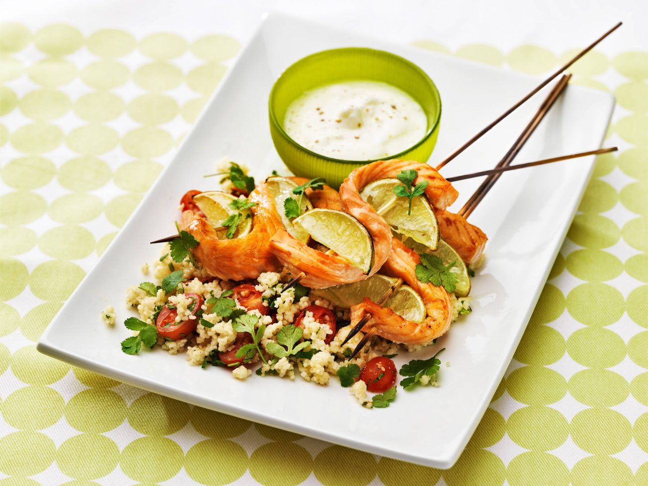 Lohivartaat ja tomaatti-couscous