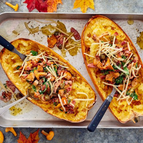 Paahdettu spagettikurpitsa ja sieni-pekonikastike