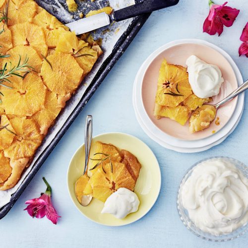 Appelsiini tarte tatin pellillä