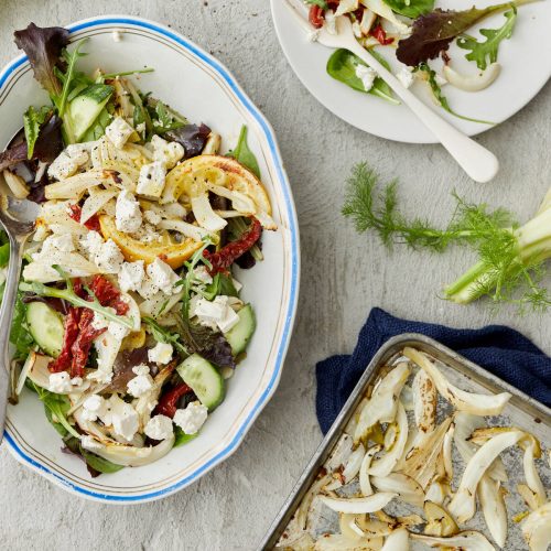 Grillifenkoli-salaatti