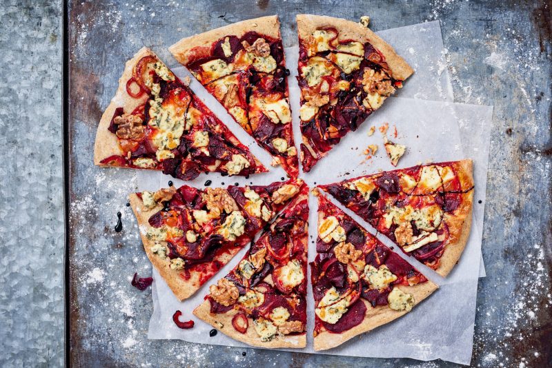 AURA punajuuripizza