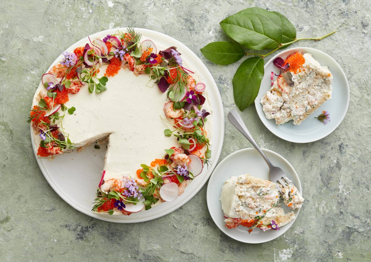 Toast skagen -voileipäkakku