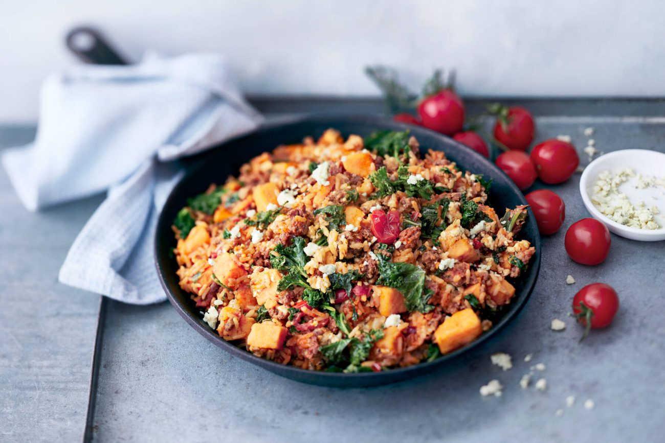 AURA jauheliha-bataattipannu