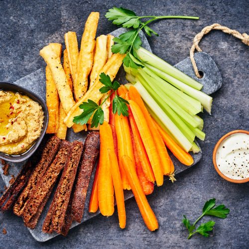 Hummus dippilautanen