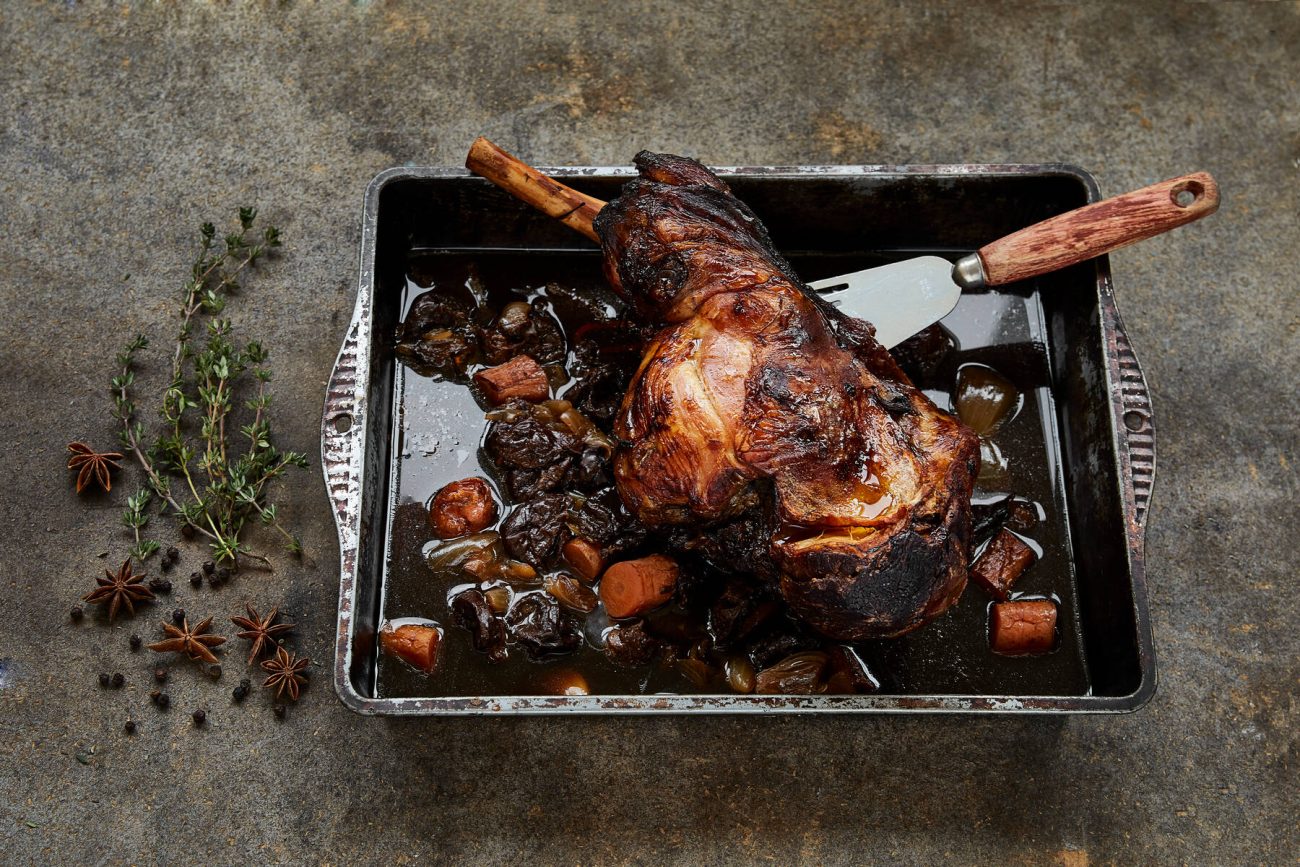 Karitsanpaisti mämmikastikkeella