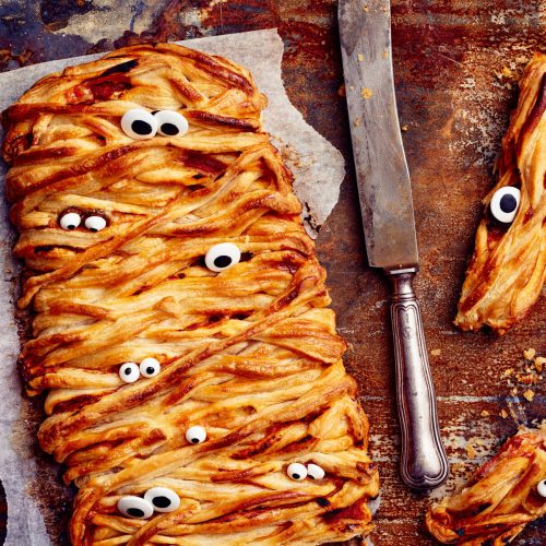 Halloweenin pizzapiirakka