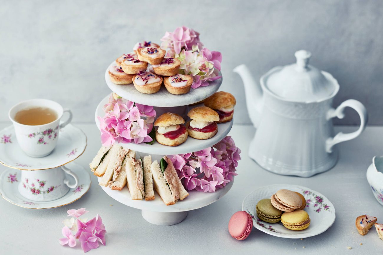 Kello viiden tee eli Afternoon Tea