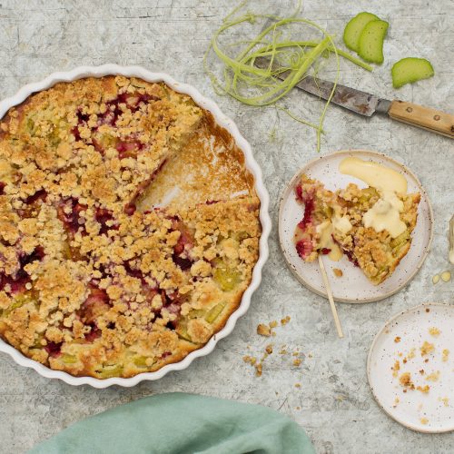 Raparperi-vadelma-murupiirakka