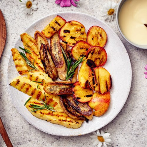 Grillattu hedelmäsalaatti