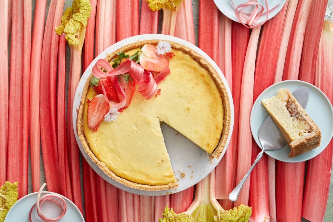 Raparperi-vaniljajuustokakku