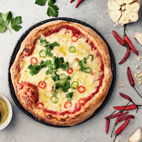 Napolilainen valkosipuli-chilipizza