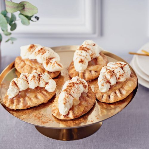 Omenaiset cocktailpiirakat