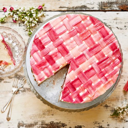 Raparperijuustokakku