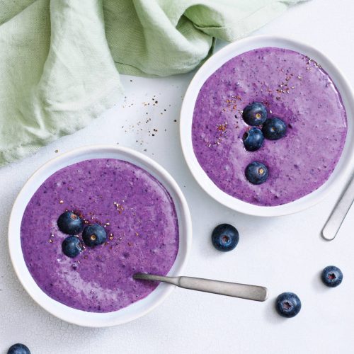 Kaurainen mustikka-kardemummavispipuuro