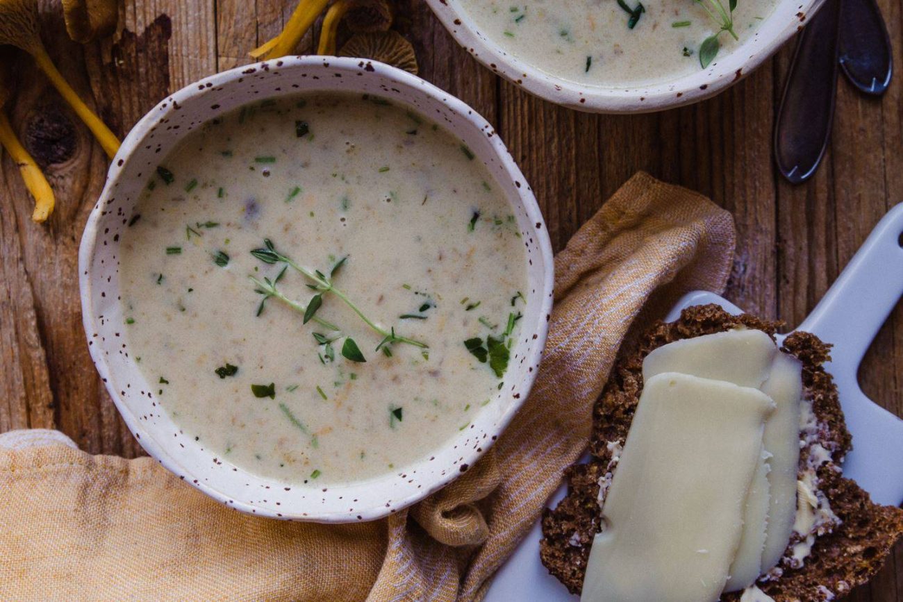 Satokausikalenterin helppo sienikeitto