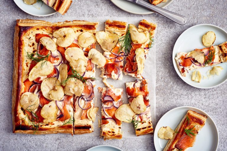 Leivo helppo lohipiirakka