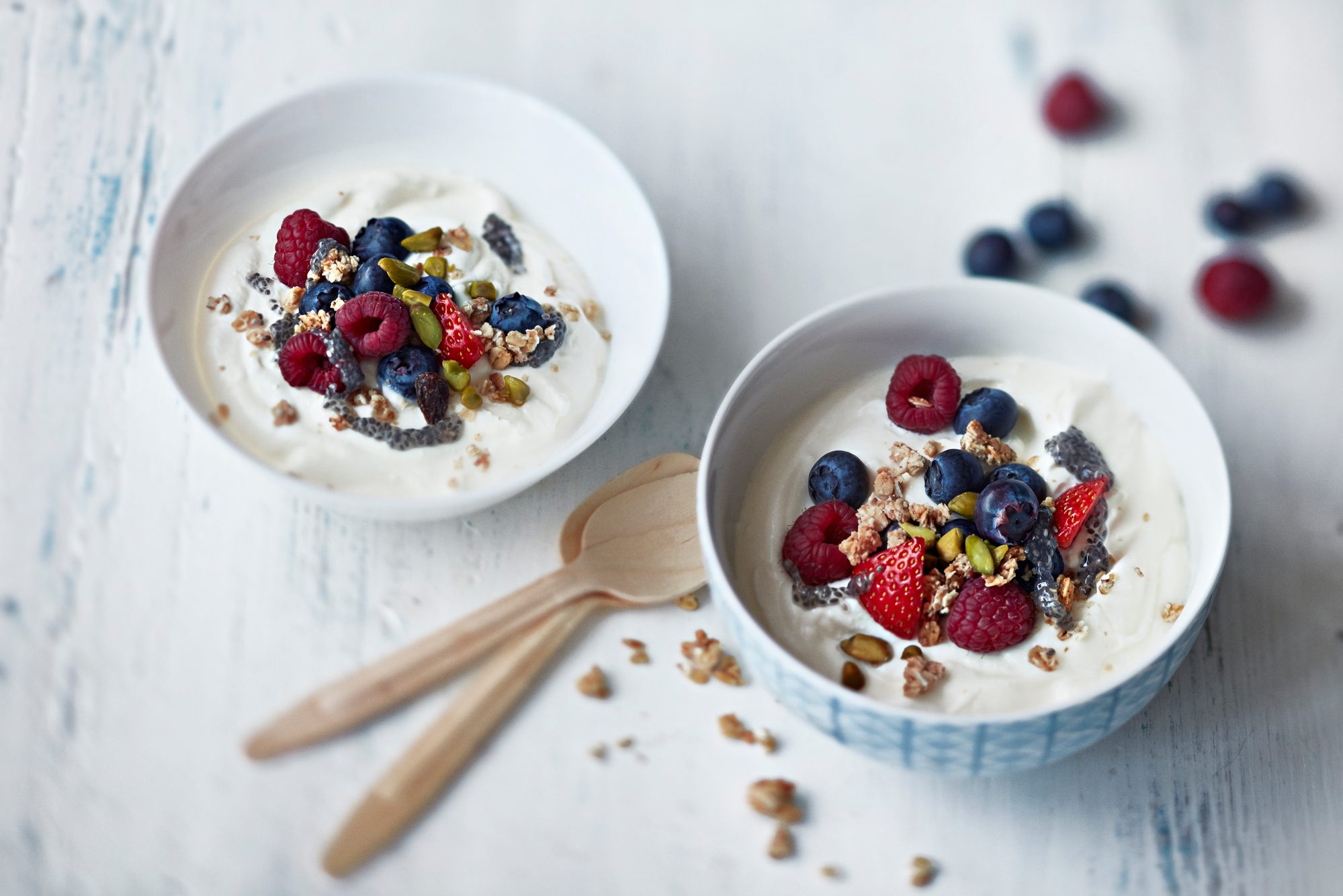 Valio Balans luonnonjogurtti ja kaakao vadelma-granola - Valio