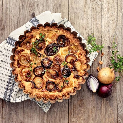 Karamellisoitu sipulipiirakka