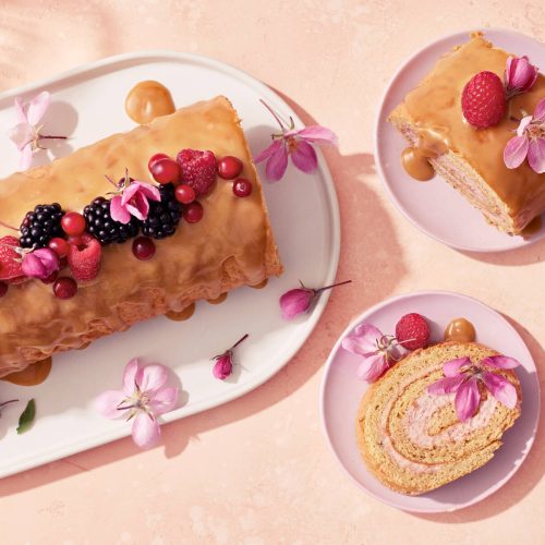 Kinuski-marjakääretorttu