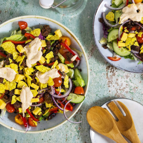 Härkis texmex-salaatti