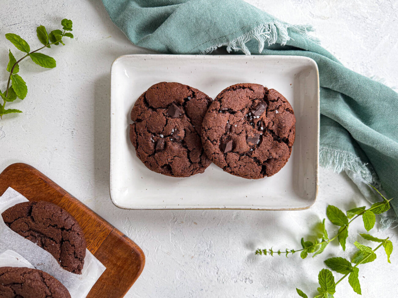 Vegaaniset minttusuklaacookiet