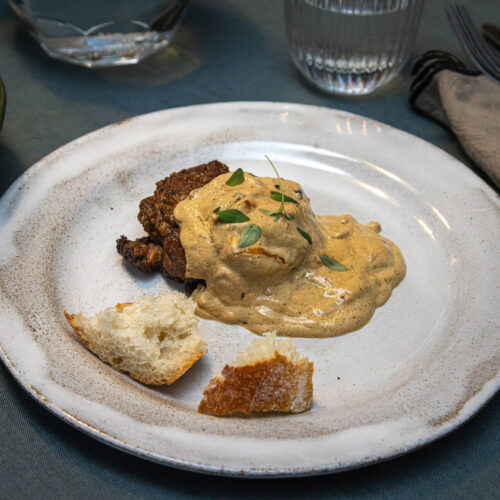 Priscan jauhelihapihvit sinappikastikkeella