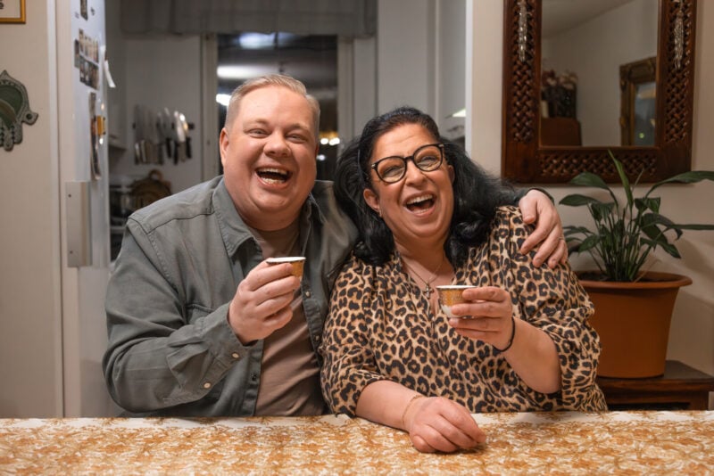 Makumuistoja maailmalta, Maggie Lindholm ja Samuli Sepponen