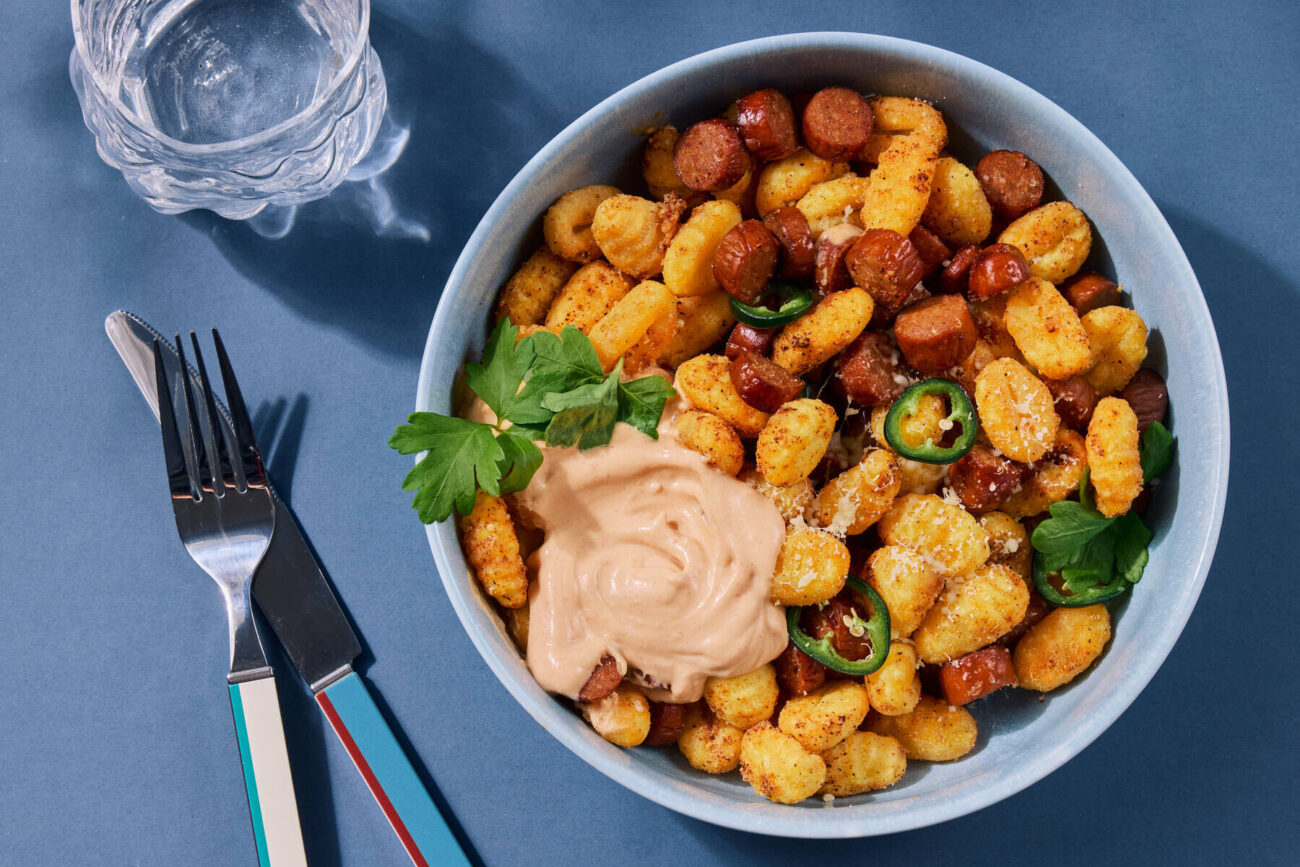 Gnocchi-makkaraperunat airfryerissa