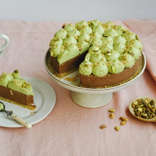 Pistaasi-suklaajuustokakku