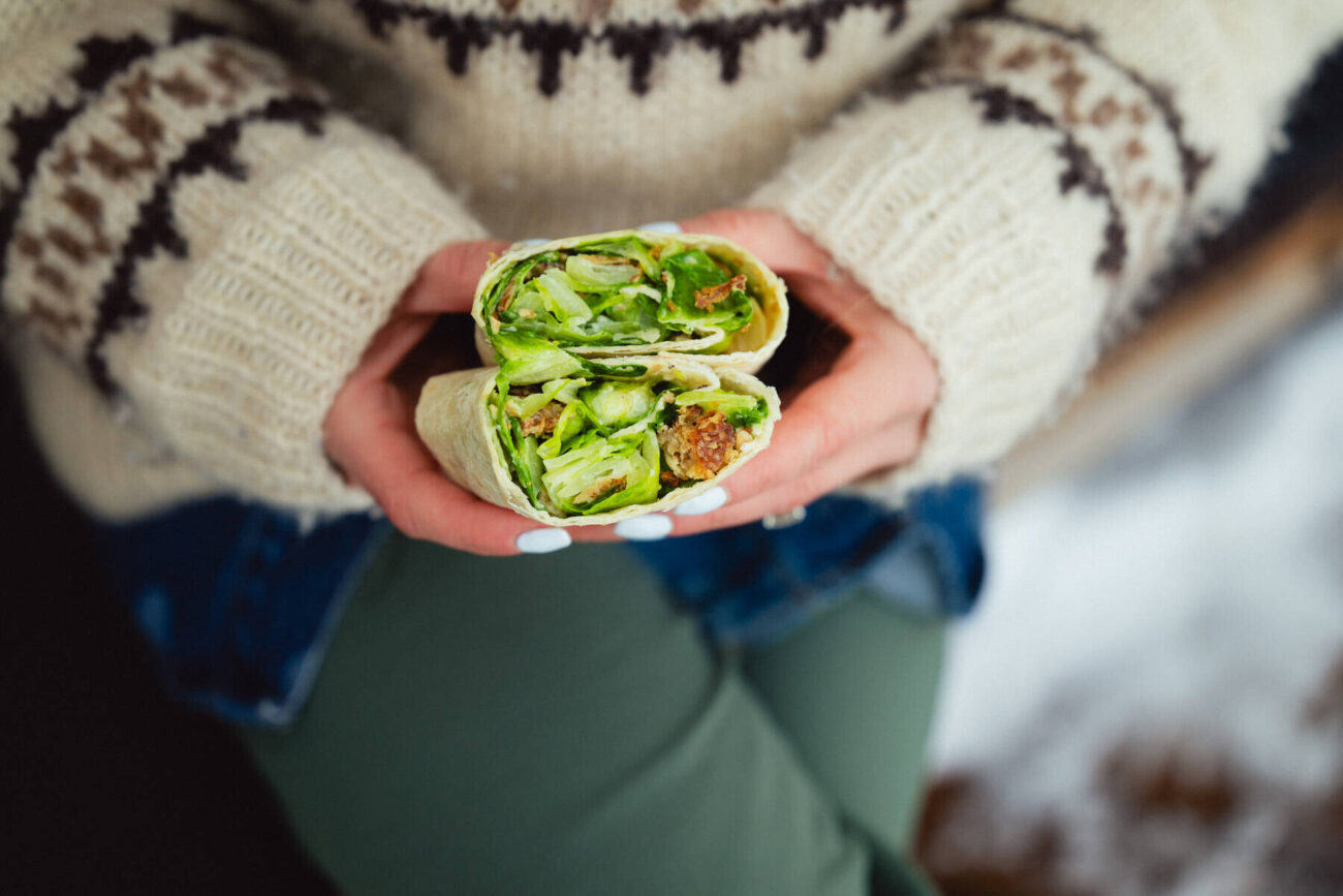 Bella Tablen caesar-wrap