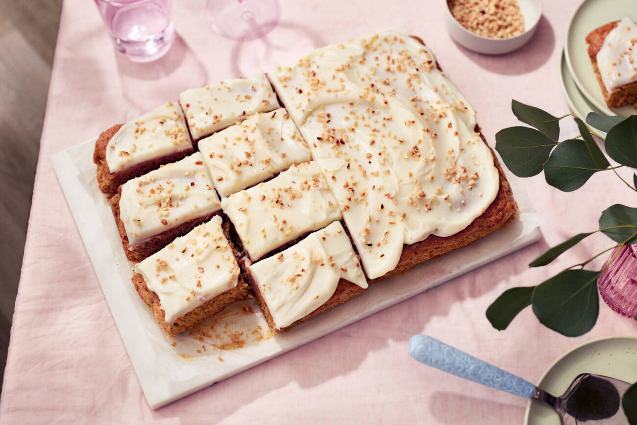 Helppo porkkanakakku