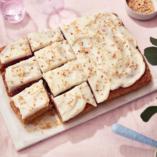 Helppo porkkanakakku