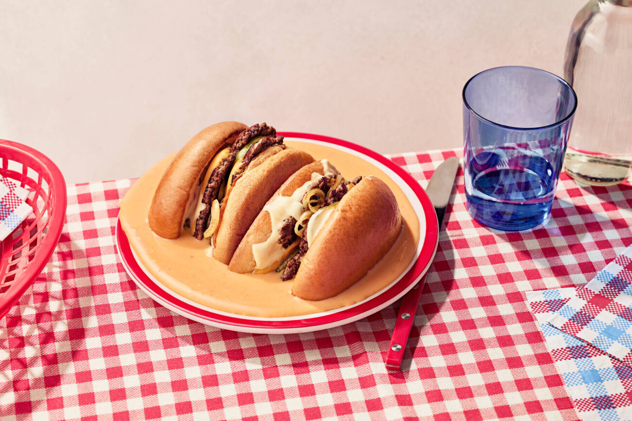 Smash Burger juustokastikkeella