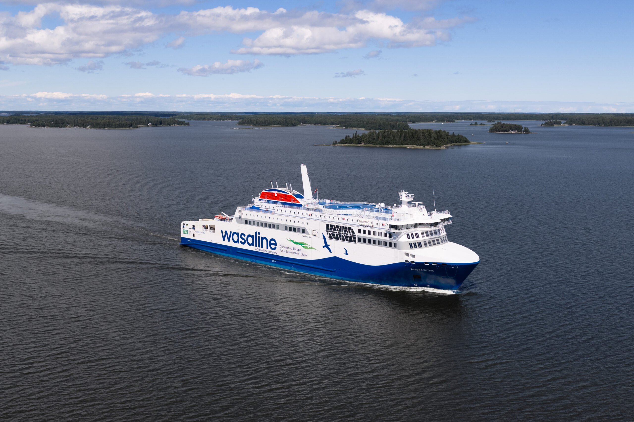 Wasaline-varustamon hybridialus Aurora Botnia. Kuva Kimmo Makkonen.