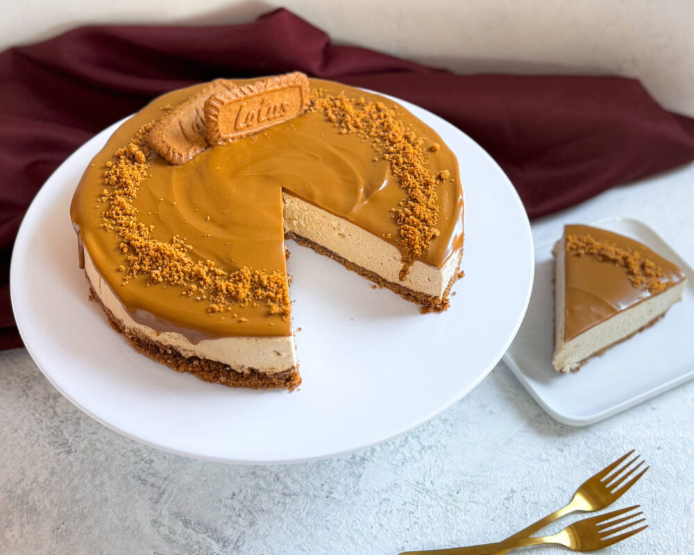 Vegaaninen Biscoff-moussekakku