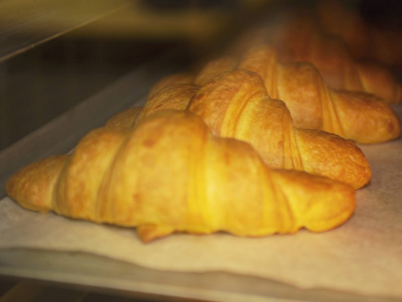 Laktoositon croissant
