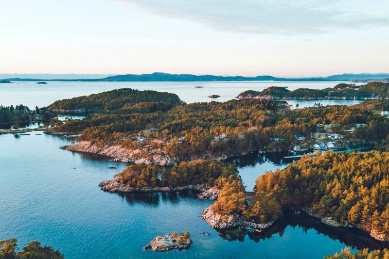 Kuva suomalaisesta saaristosta.
