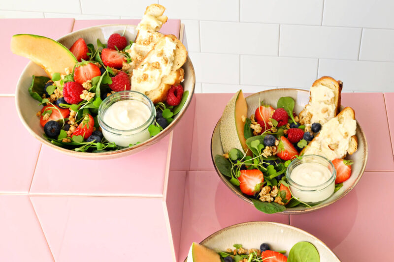 Marjaisa aamiaissalaatti