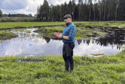 Antinmäen tilan uusi kosteikko esittelyssä