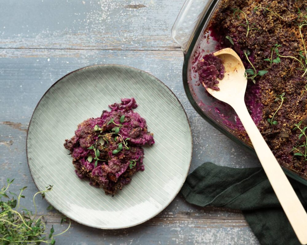 Härkis-punakaalilaatikko