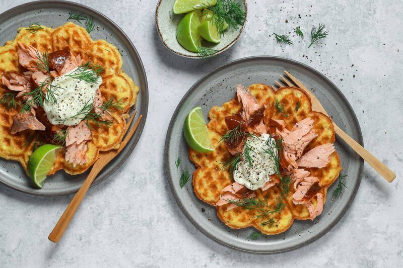 Frasiga brunchvåfflor med lax