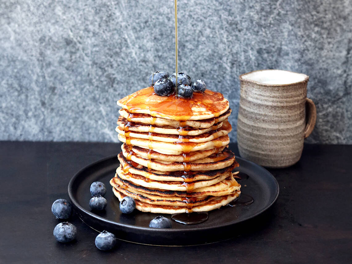 Amerikanska pannkakor med lönnsirap