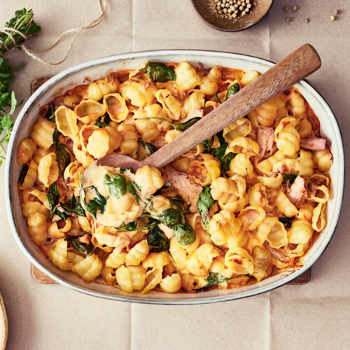 Pastagratäng med tonfisk