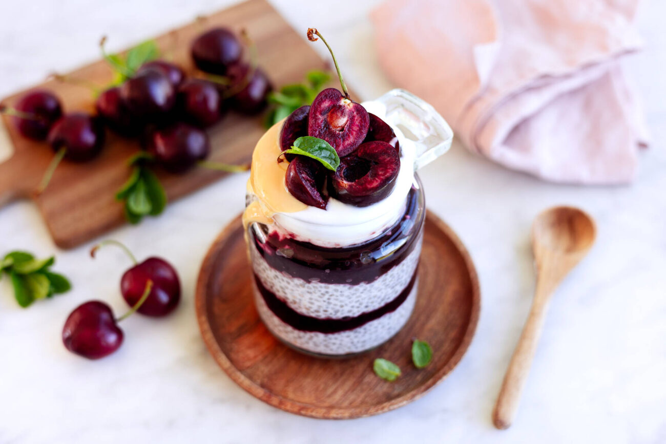 Chiapudding med körsbärskompott