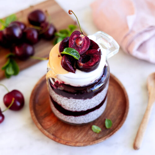 Chiapudding med körsbärskompott