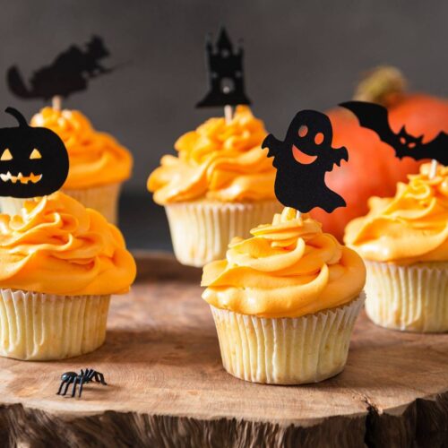 Halloween-cupcakes med krämig apelsinfrosting